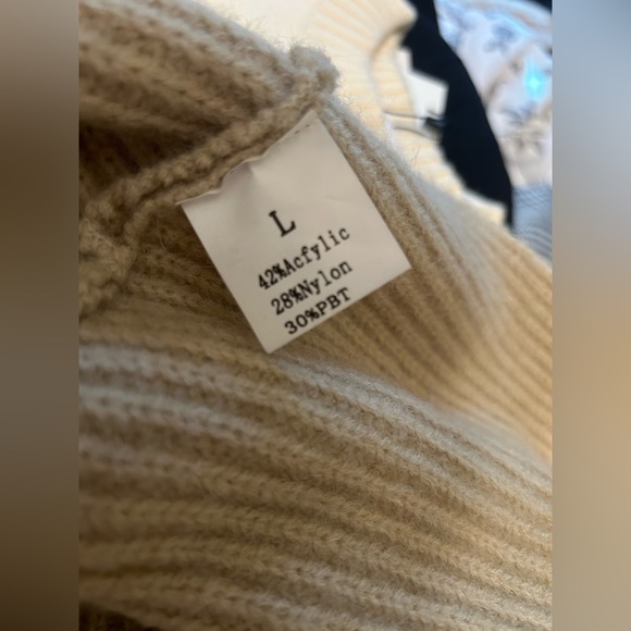 NWOT Amazon.com Collared Beige Sweater - Picture 7 of 9